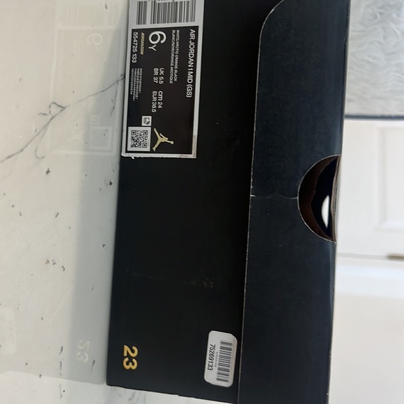 resell - Picture 8 of 9